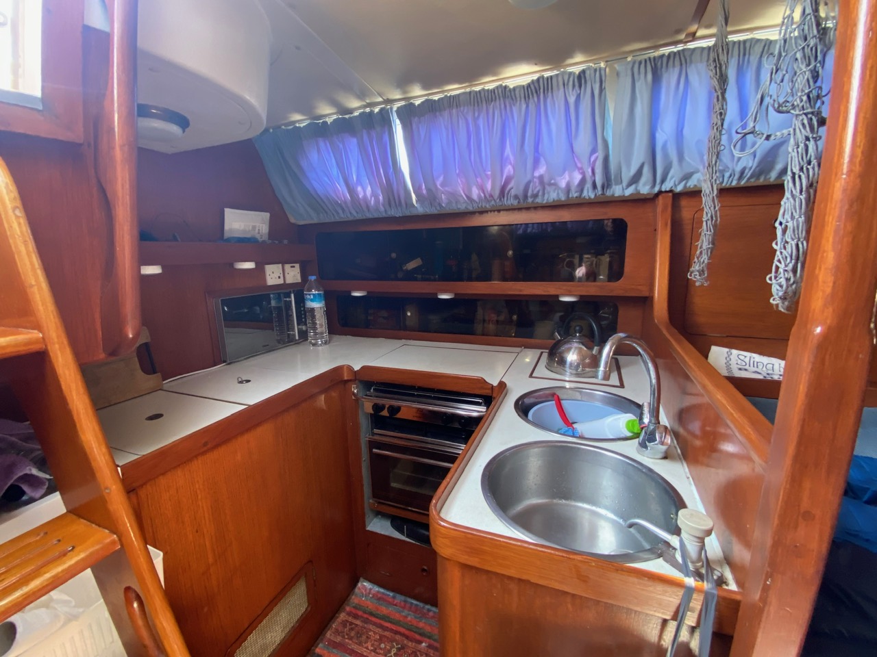 17 Galley.jpg