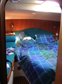 aft cabin 2.JPG