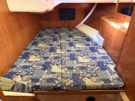 aft cabin.jpeg